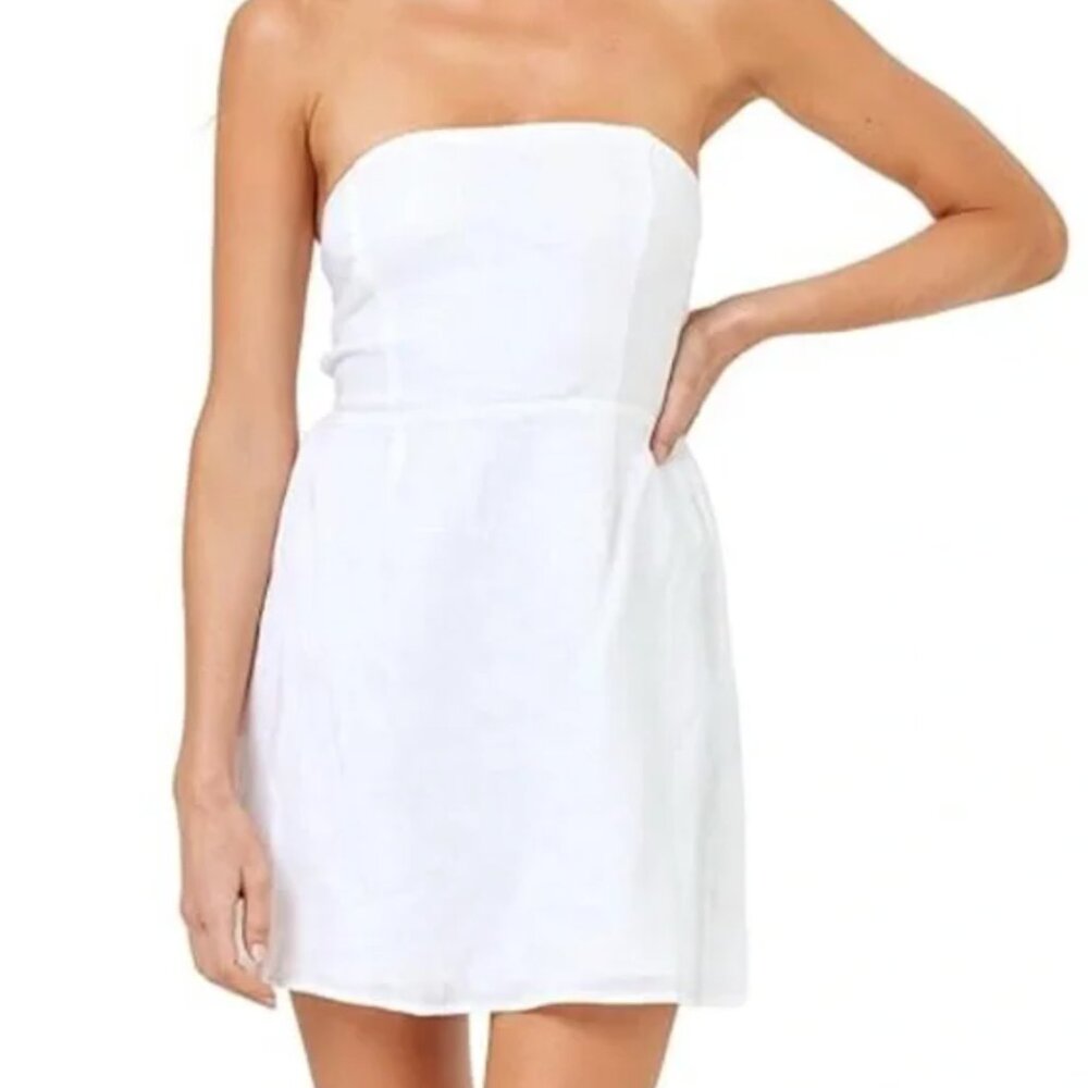 Jessica Simpson White Strapless Mini Dress, Size Small.